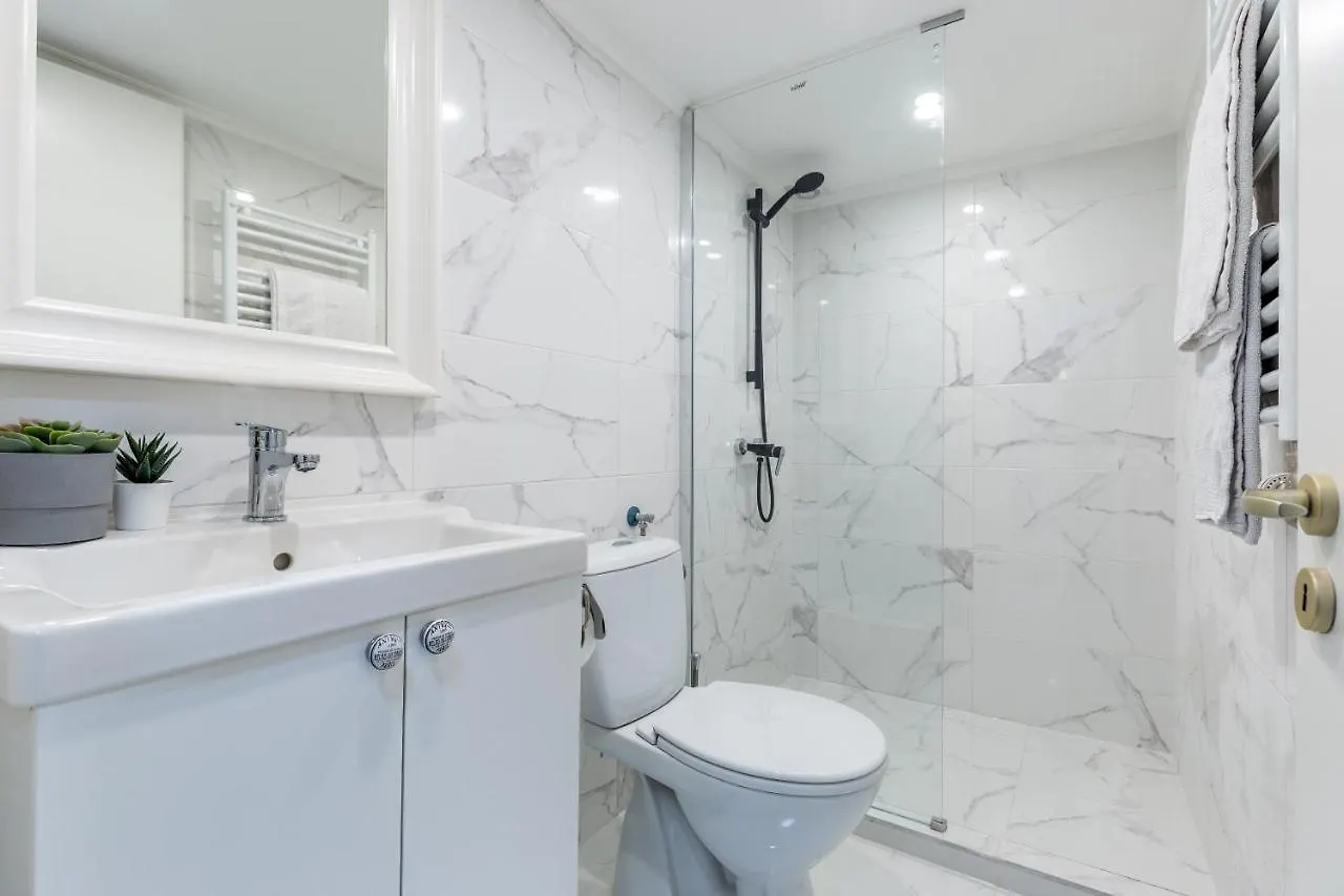 W33 - Prime Location - Comfortable Quality Apartments By Bqa Βουδαπέστη 0*,